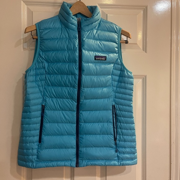 Patagonia Jackets & Blazers - Patagonia Women's Puffer Lightweight Vest Sky Blue Down Filled Medium NWOT Warm!
